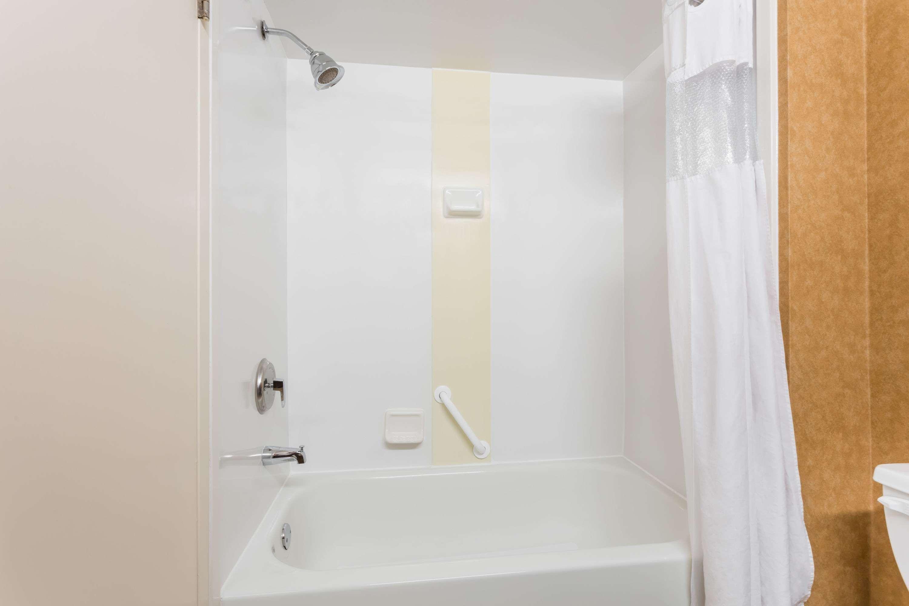 Wingate By Wyndham Greenville Airport מראה חיצוני תמונה