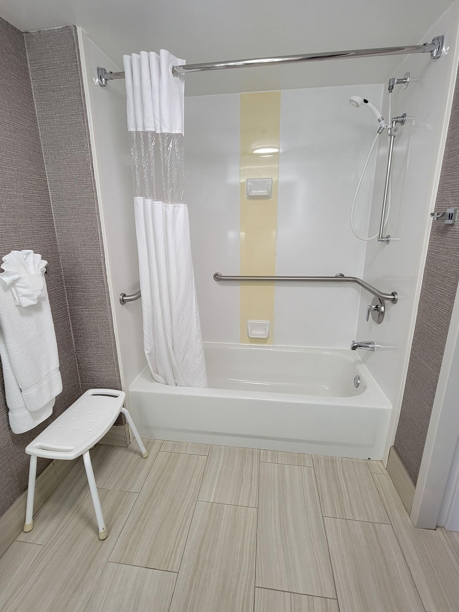 Wingate By Wyndham Greenville Airport מראה חיצוני תמונה